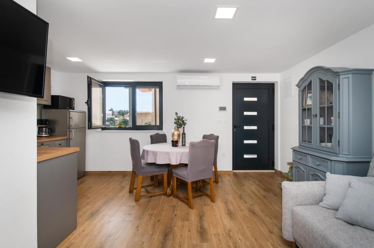 Apartmani Monika Жаборич Экстерьер фото